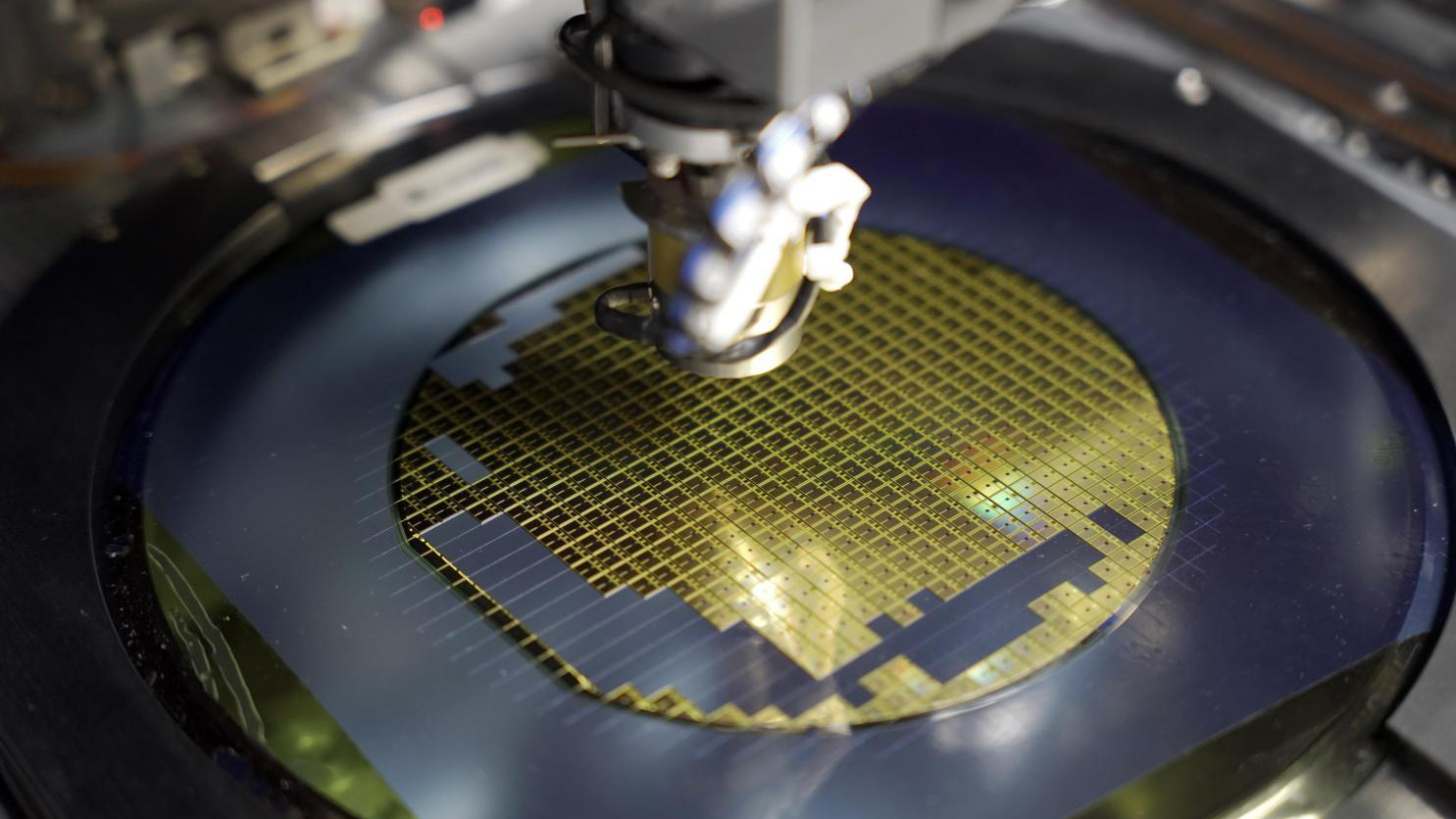 RCM系统：以KVM为核，重塑工业制造的远程控制与安全边界